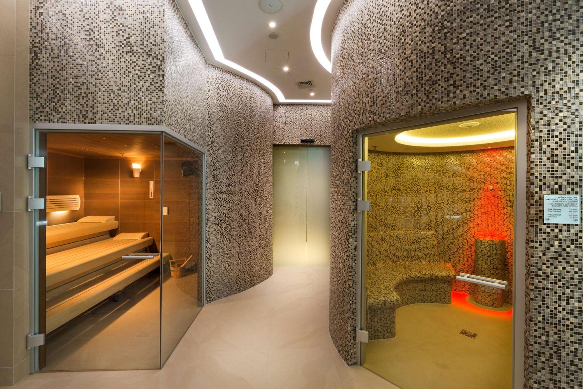 Doubletree By Hilton & Conference Centre Готель 4*