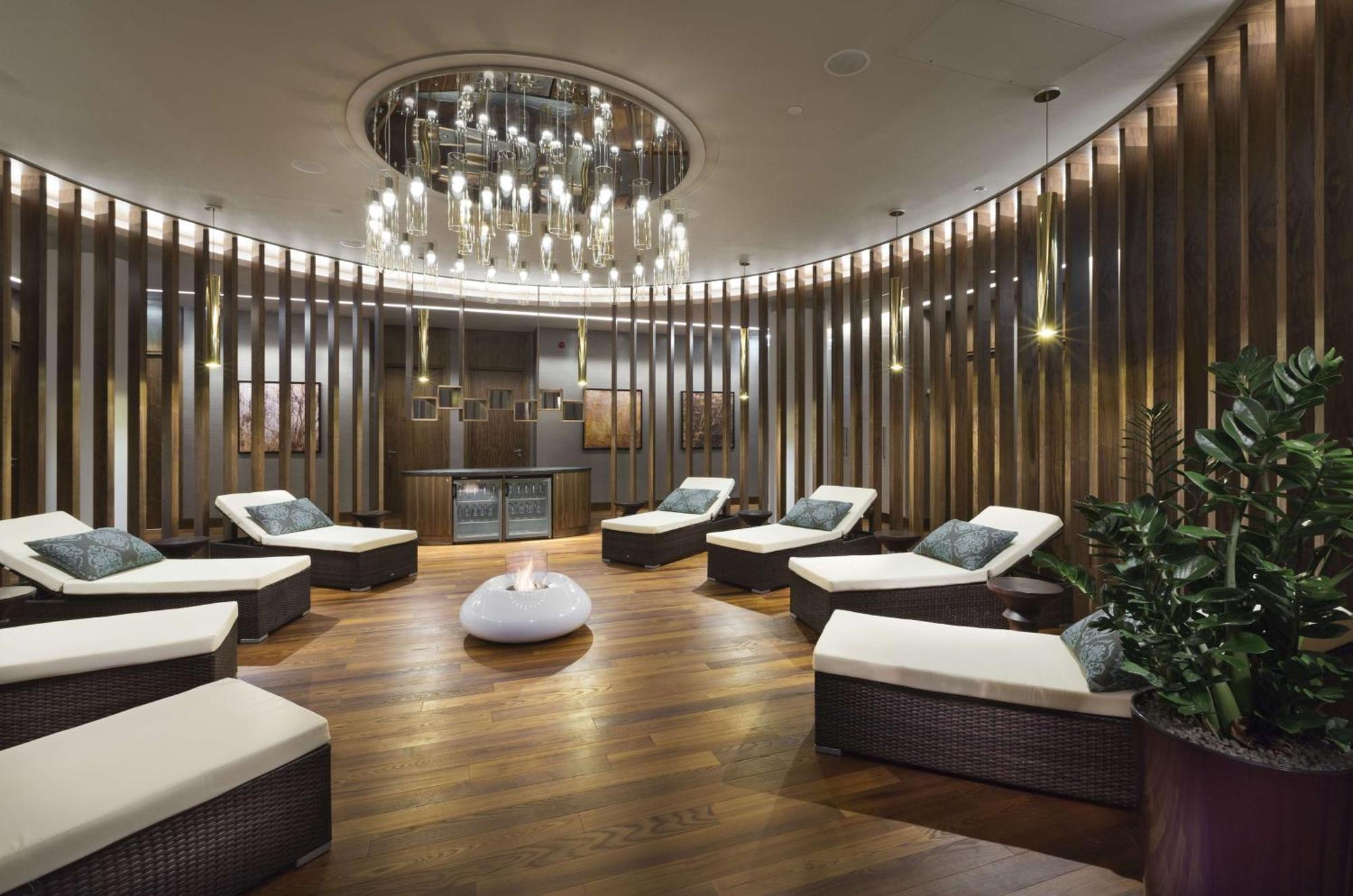 Doubletree By Hilton & Conference Centre 4* Варшава