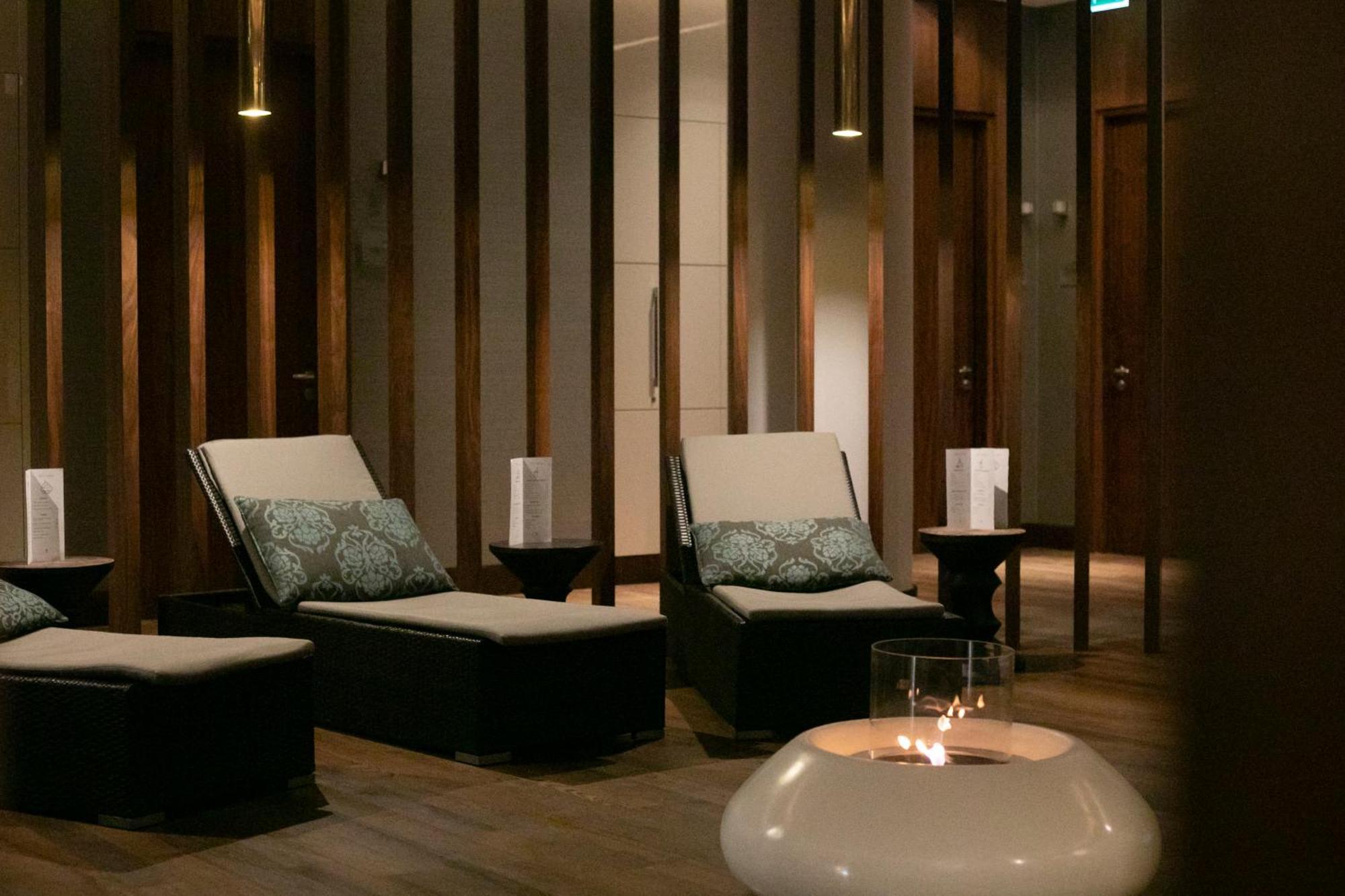 Doubletree By Hilton & Conference Centre Готель 4*